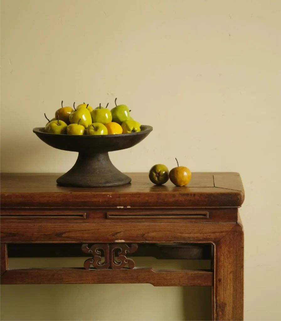 table centerpiece： ceramic apples 01