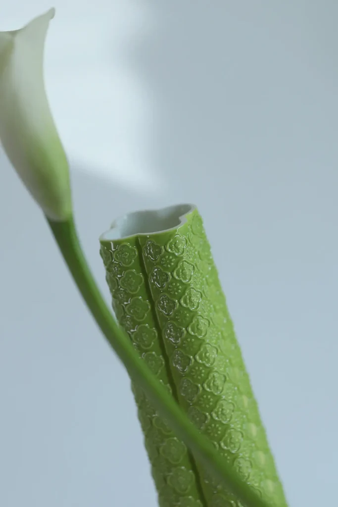 Bud Vase 02