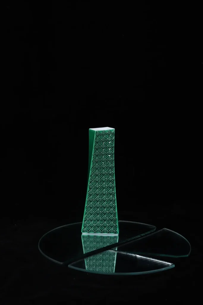 vase for flowers front view 03